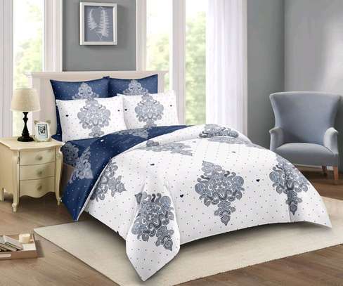 5*6 Warm Binded Duvet with 1 bedsheets 2 pillow cases image 4