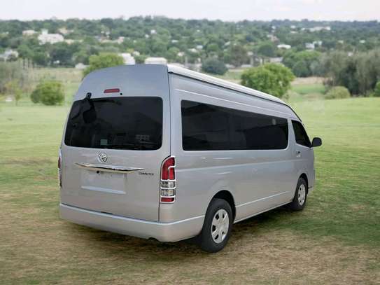 Toyota hiace diesel 2019 model image 5