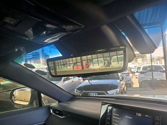 Toyota harrier image 5