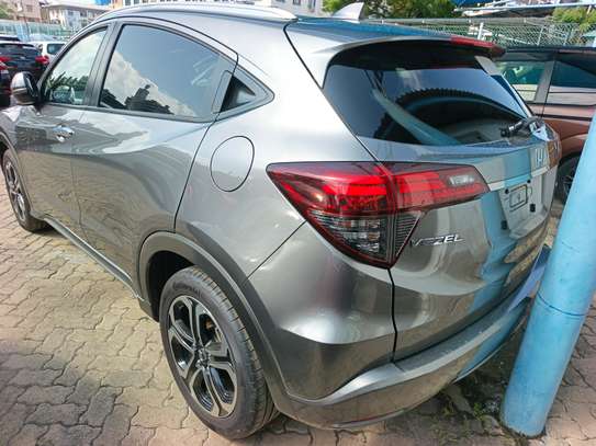 Honda vezel grey image 6