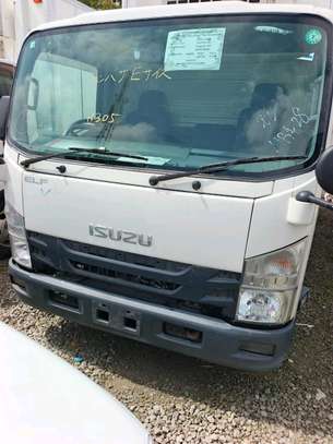 Isuzu Elf NPR85 freezer image 7