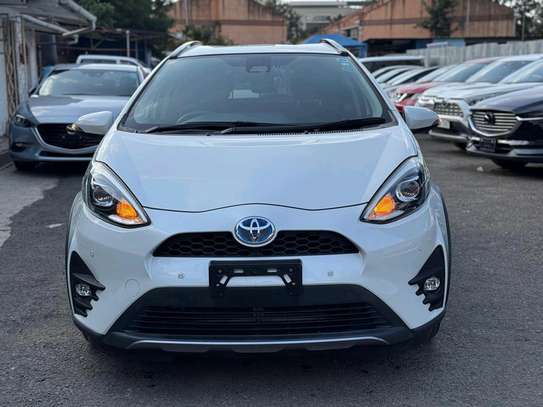 Toyota Aqua White color fully loaded 2019 model. image 10