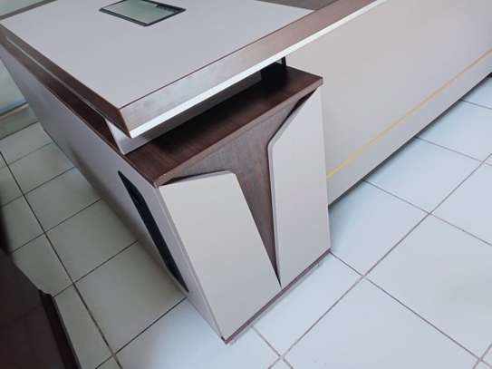 1600mm Boss office executive desk image 3