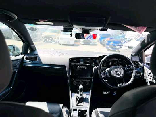 Volkswagen Golf R 2000cc 2019 image 9