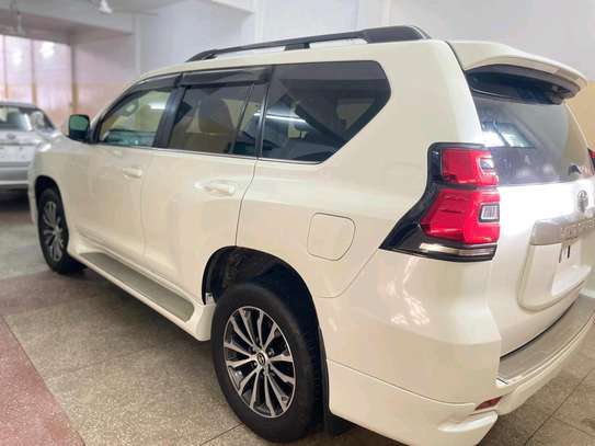 TOYOTA LANDCRUISER PRADO TX DIESEL 2020MODEL SUNROOF image 10