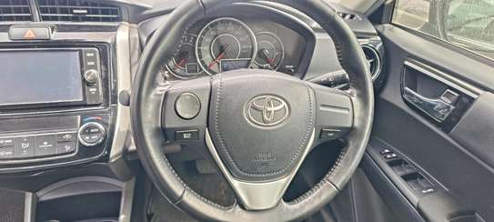 Toyota corolla Axio G White 2018 image 9
