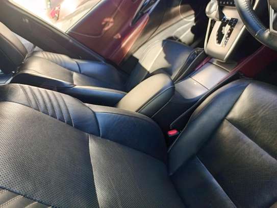 Toyota Harrier 2019 model hybrid image 4