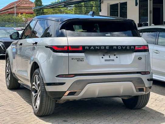 Land Rover Evoque image 9