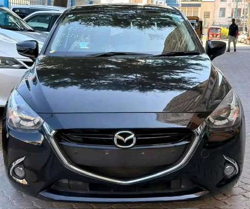 Mazda Demio  petrol image 2