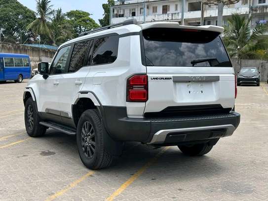 Toyota land cruiser Prado Gj250 2024 Diesel image 10