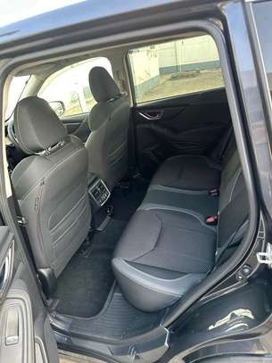 Subaru Forester black 2018 AWD image 7