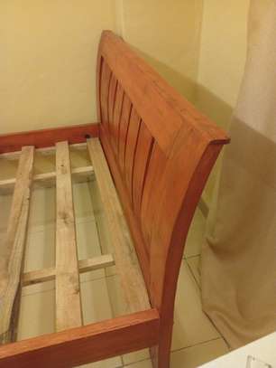 Quality Bed image 3