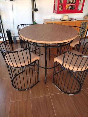 Classic modern 4 seater round dining set image 13