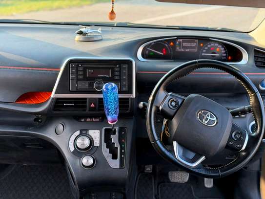 TOYOTA SIENTA HYBRID 2018MODEL 7 SEATER image 8