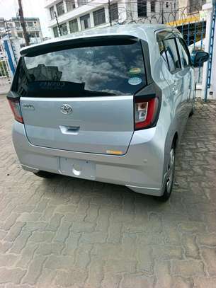 Toyota pixis image 9