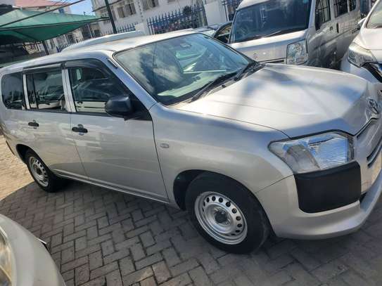 Toyota probox newshape image 4