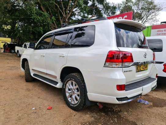 Toyota land Cruiser Sahara 2016 Diesel engine image 6
