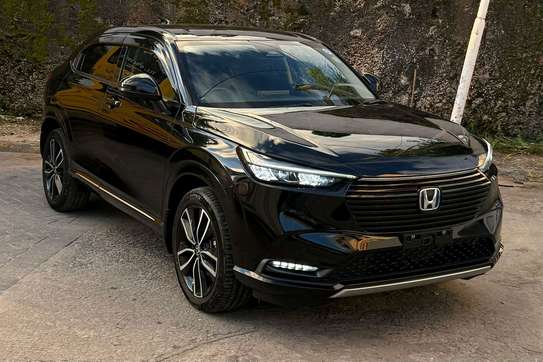 Honda vezel newshape hybrid image 3