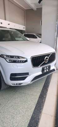 Volvo XC90 T5 AWD 2019 Sunroof image 2