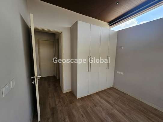 4 Bed Townhouse with En Suite in Runda image 5