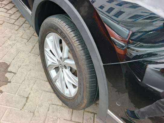 Volkwagen Tiguan image 13