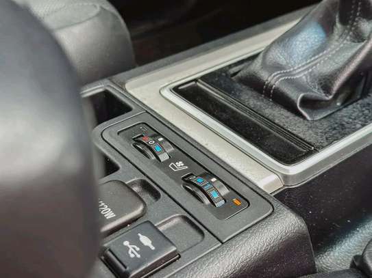Toyota land cruiser KAKADU Grey 2019 image 6