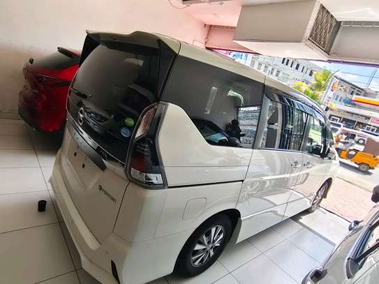 NISSAN SERENA ,E-POWER,2019,2WD,( WE ACCEPT HIRE PURCHASE) image 4