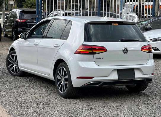 Volkswagen Golf MK7.5 White color 2019 Model. image 6