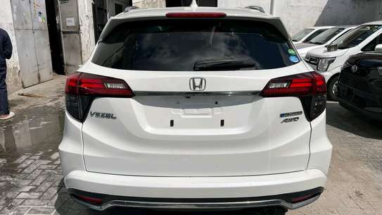 Honda vezel hybrid White 2019 4Wd image 14