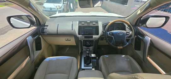 Toyota land Cruiser Prado TZ-G White 2019 image 6