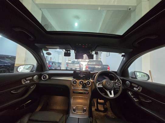 Mercedes GLC220D sunroof selling in Mombasa image 10
