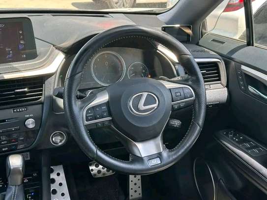 Lexus RX300 image 9