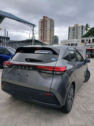 Nissan Note epower grey 2020 image 13