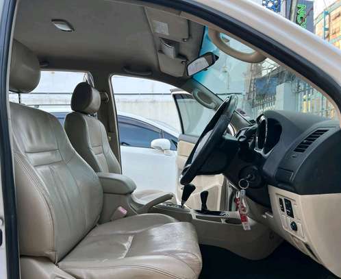 TOYOTA FORTUNER 2008MODEL DIESEL image 6