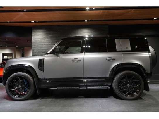 2021 LAND ROVER DEFENDER 110X Dynamic SE image 4