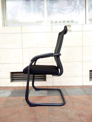 Mesh office ergonomic desk chair image 3