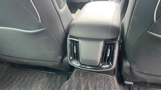 TOYOTA CROWN ATHLETE HYBRID 2019MODEL SUNROOF image 6