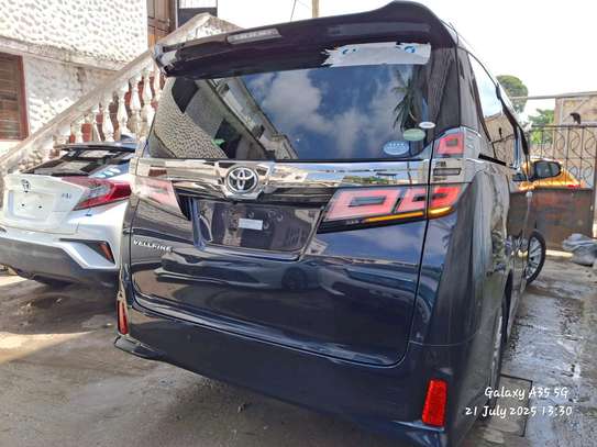 Toyota Vellfire black 2019 image 13