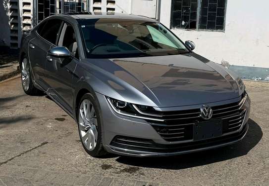 Volkswagen Arteon silver 2019 sunroof image 3