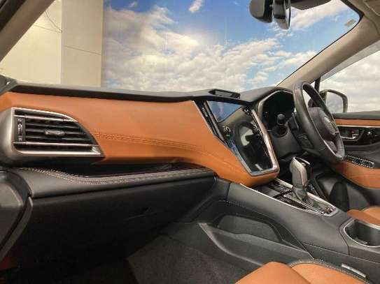 2021 SUBARU OUTBACK image 10