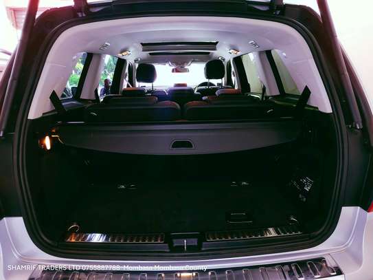 Mercedes Benz GLS350d 2017 image 10