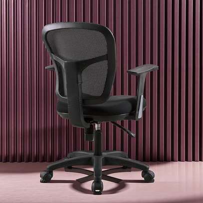 Office Chair: High Ergonomic Office Chair In Sondu image 3