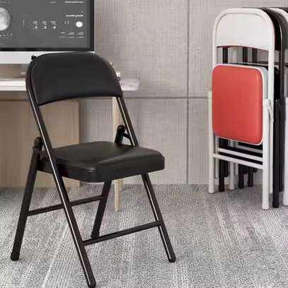Sturdy Black Folding Chair Cushioned Seat image 5