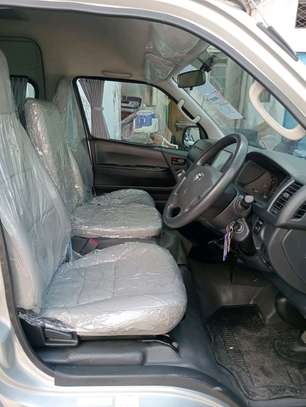 TOYOTA HIACE 9L COMMUTER 2019MODEL MANUAL DIESEL image 11