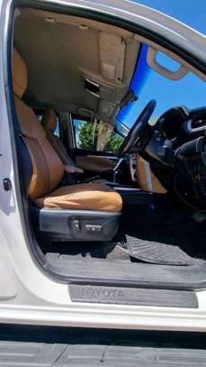 FORTUNER image 8
