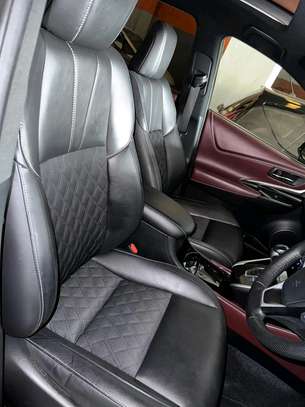 Toyota Harrier black Sunroof leather seats 2018 image 5