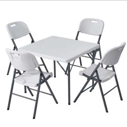 Foldable table image 2