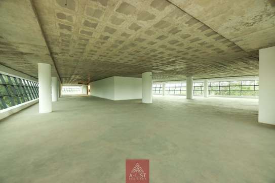 10,000 ft² Office with Backup Generator at James Gichuru image 2