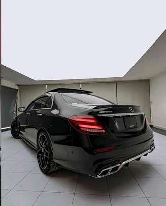 Mercedes E63s-Class  2019 Black image 2