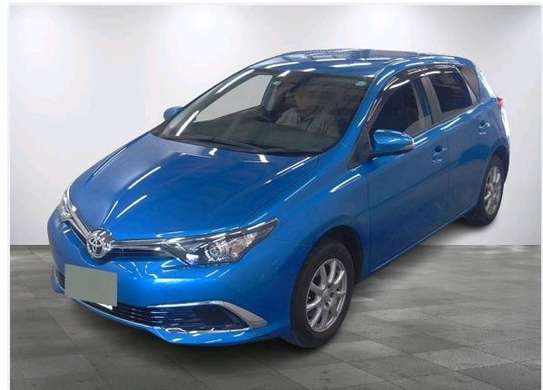 Toyota Auris. image 4